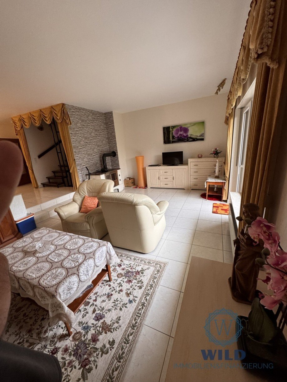 Wohnzimmer Reihenmittelhaus P�ttlingen