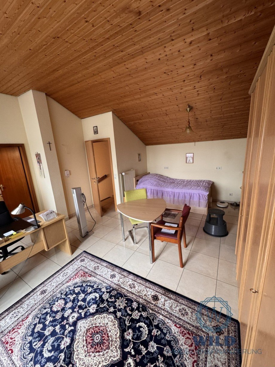 Dachgeschoss Reihenmittelhaus P�ttlingen