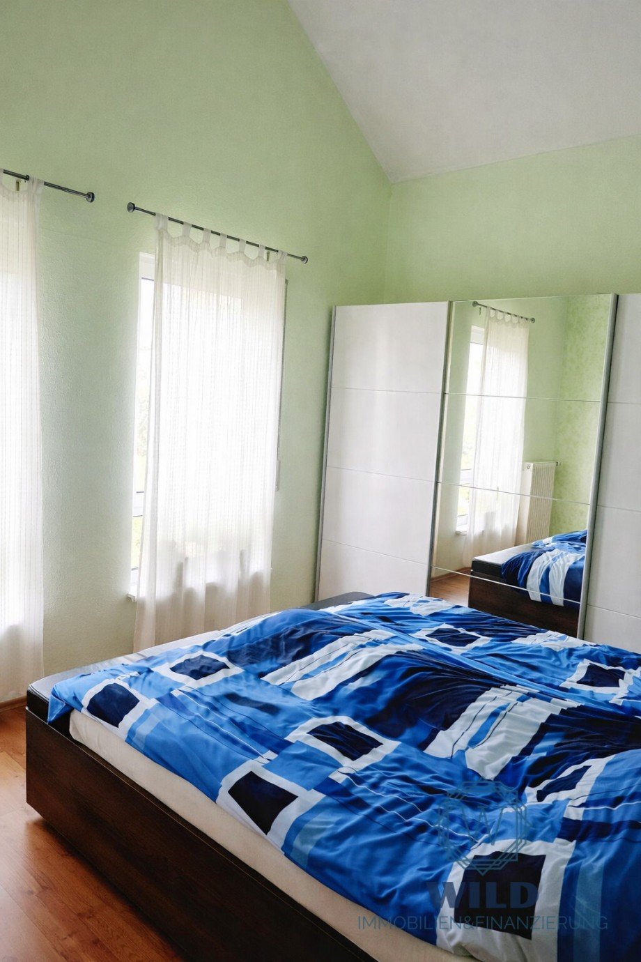 Schlafzimmer Dachgeschosswohnung P�ttlingen / Etzenhofen