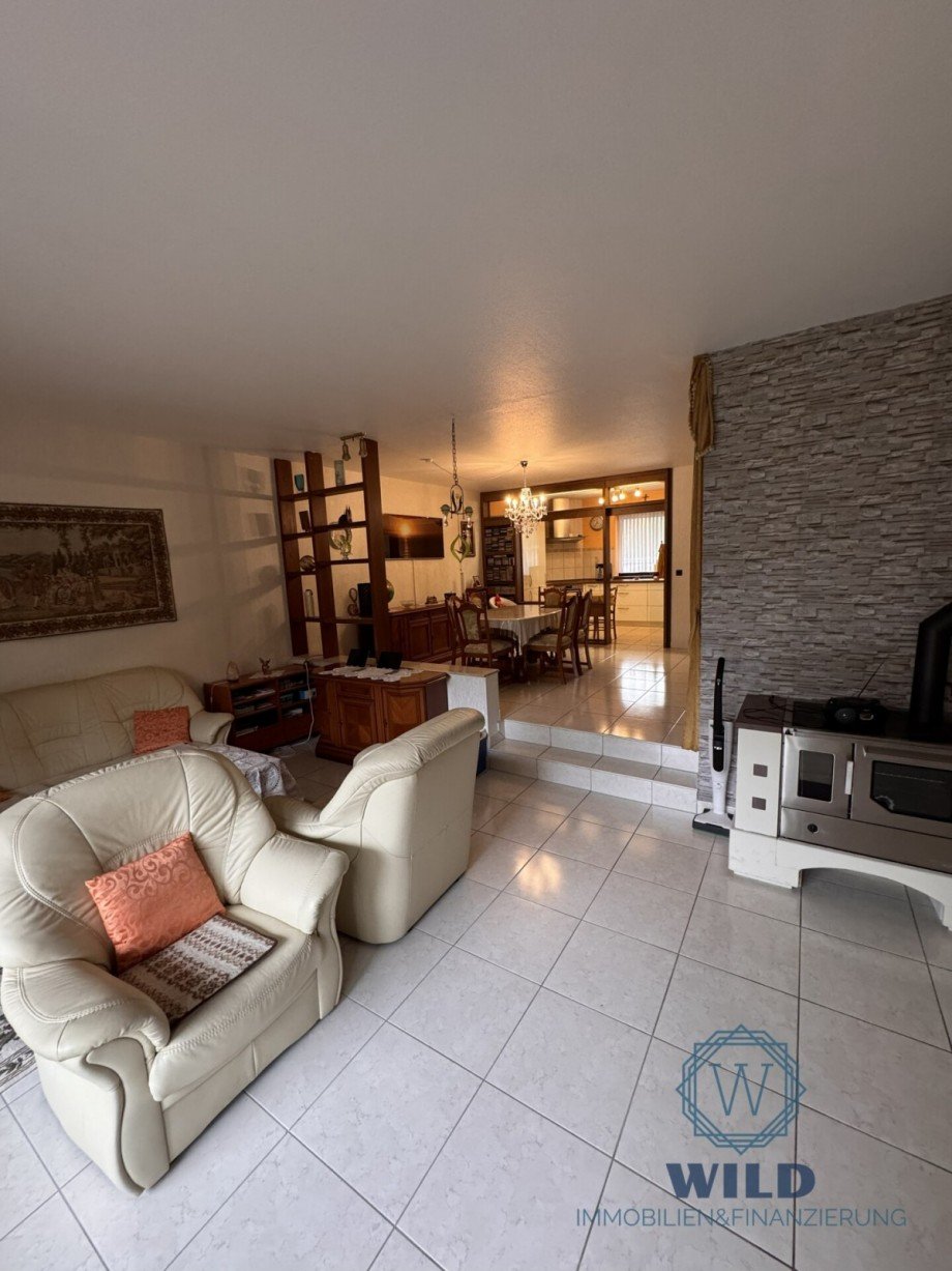 Wohnzimmer Reihenmittelhaus P�ttlingen