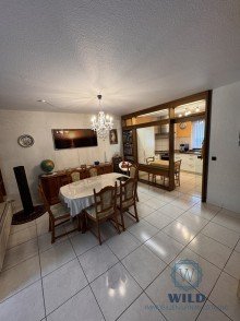 Esszimmer Wohlf�hl-Reihenmittelhaus mit drei Balkonen und modernisierter Ausstattung - N�he Klinik P�ttlingen