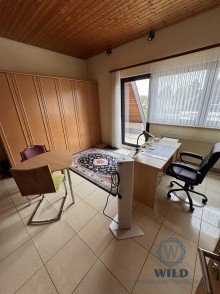 Dachgeschoss Wohlf�hl-Reihenmittelhaus mit drei Balkonen und modernisierter Ausstattung - N�he Klinik P�ttlingen