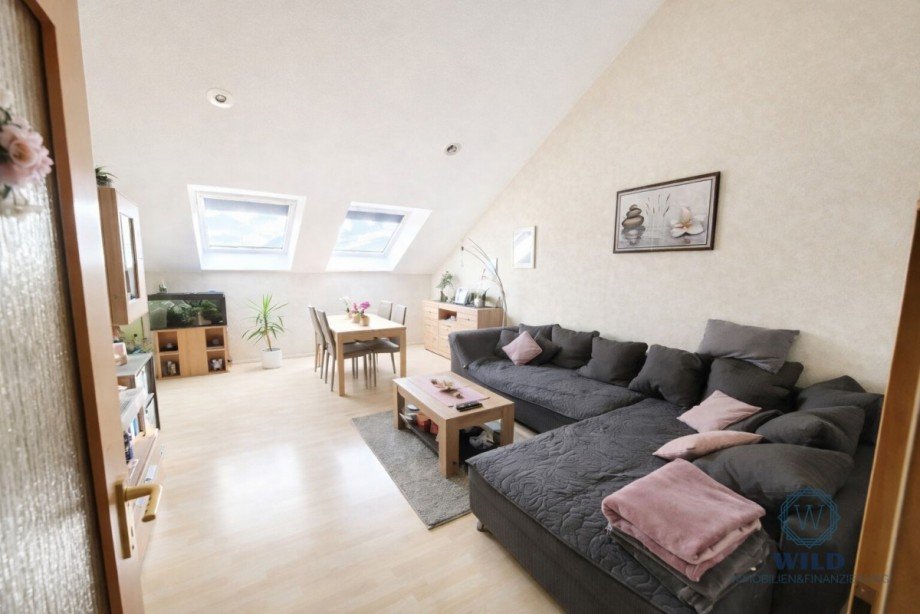 Wohnzimmer Dachgeschosswohnung P�ttlingen / Etzenhofen