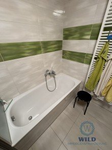 Bad - OG Wohlf�hl-Reihenmittelhaus mit drei Balkonen und modernisierter Ausstattung - N�he Klinik P�ttlingen