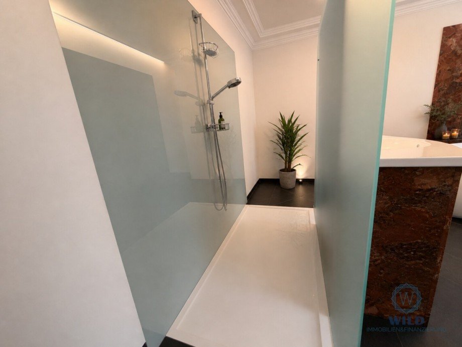 Maisonette-Dusche Zweifamilienhaus Illingen