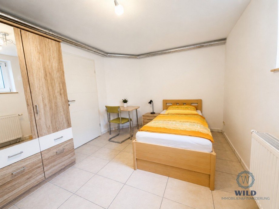 Einliegerwohnung-Schlafzimmer Einfamilienhaus P�ttlingen